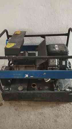 Продаю бензиновый генератор немецкого качества Геко 10 кВт работает Бишкек