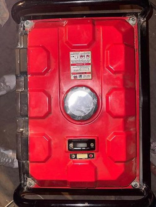 Бензиновый генератор в раме - Двигатель: 4‑тактный, мощность 6.5 HP Бишкек - изображение 1