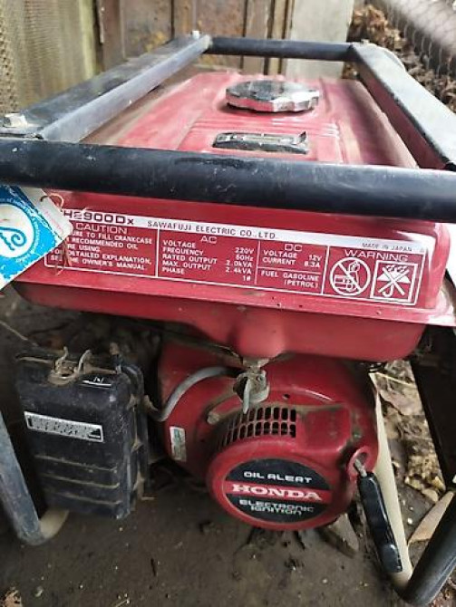Продаю бенз.генератор Хонда 2.4кв.т ц.50т.с.привезен из ОАЭ, работал Бишкек - изображение 4
