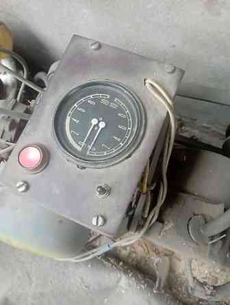 Компресор рабочий отличный 7,5т.сом. Уступка будет Бишкек