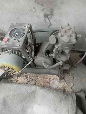 Компресор рабочий отличный 7,5т.сом. Уступка будет Бишкек