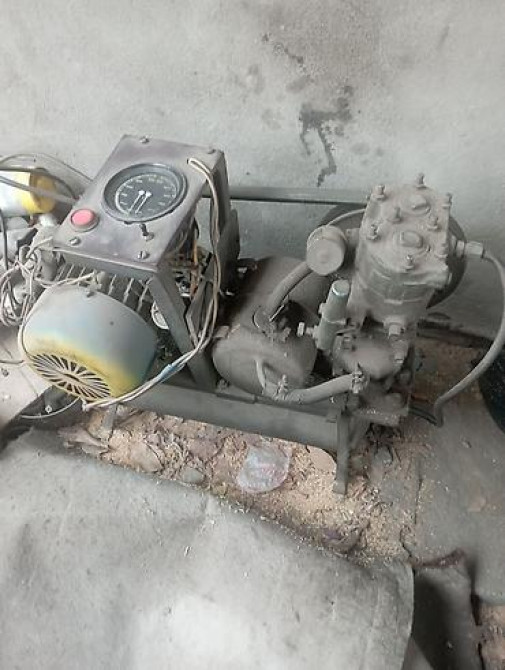 Компресор рабочий отличный 7,5т.сом. Уступка будет Бишкек - изображение 1