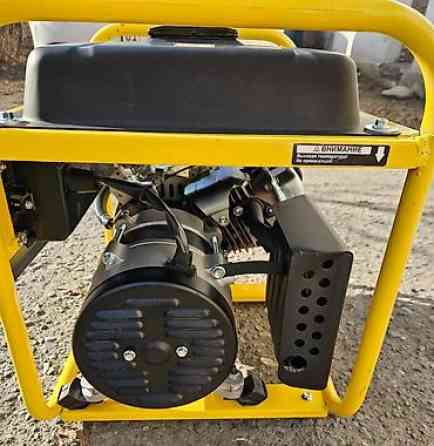 Бензиновый генератор ROLF TOP-1500S — это компактная портативная Бишкек