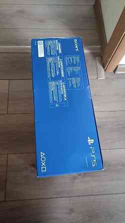 PlayStation 5 (PS5) — игровая консоль Sony в версии с дисководом Бишкек