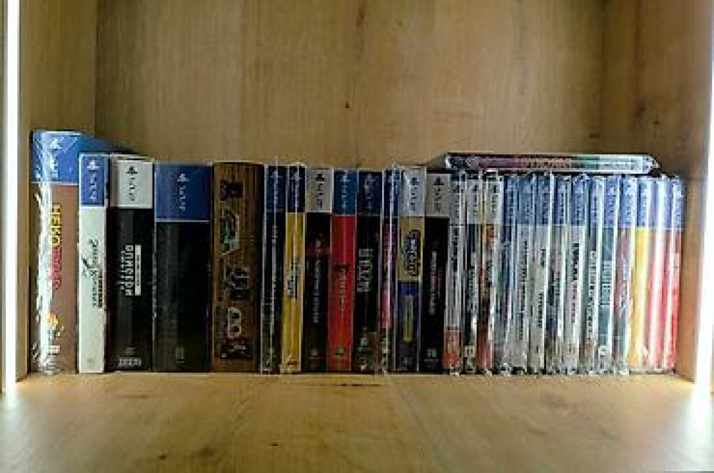 Продаю б/у игры и новые коллекционные игры в стилбуках, возможен заказ Бишкек - изображение 5