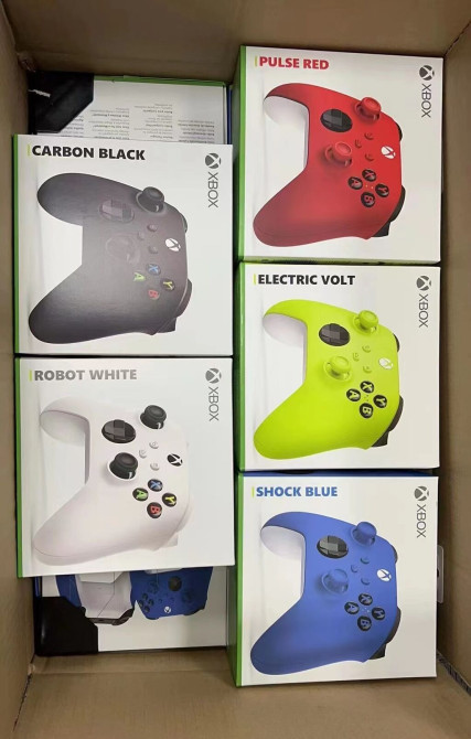 Джойстики на x box series Чёрный и Белый Красный желтый синий Бишкек - изображение 1
