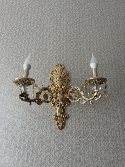 Набор классических светильников в едином стиле: потолочная люстра и Бишкек - изображение 1