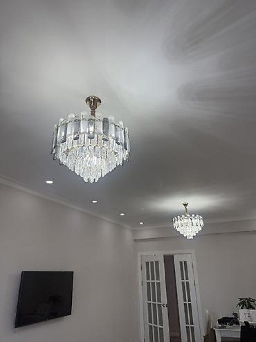 Каскадная потолочная люстра с кристаллами 2 люстры за договарная - Бишкек - изображение 1