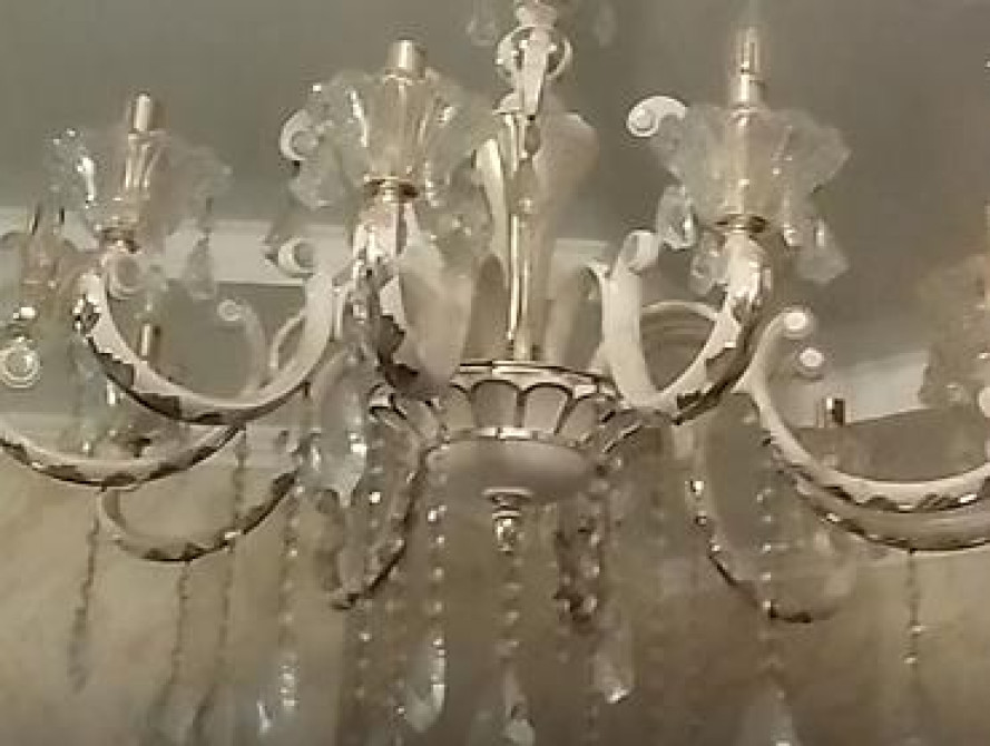 Классическая потолочная люстра с подвесками( хрусталь ) Италия Бишкек - изображение 2