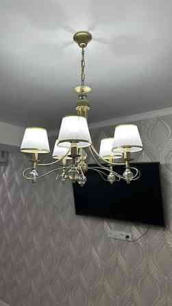 Потолочная люстра на 6 плафонов в классическом стиле. - Материал Бишкек