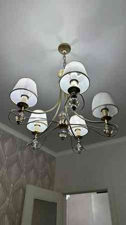 Потолочная люстра на 6 плафонов в классическом стиле. - Материал Бишкек