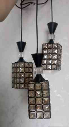 НОВАЯ Дизайнерская люстра на 3 плафона,
Отдам за 2400с Бишкек
