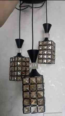 НОВАЯ Дизайнерская люстра на 3 плафона,
Отдам за 2400с Бишкек