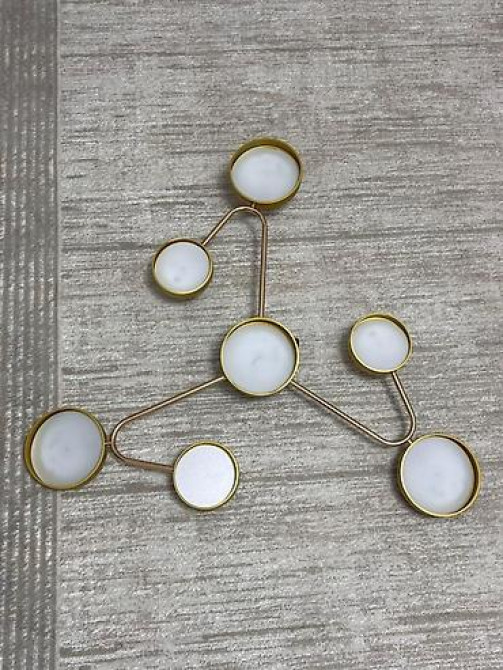 Продаю люстру, дизайнерскую. В золотом цвете. Трехцветное освещение. В Bishkek - photo 4