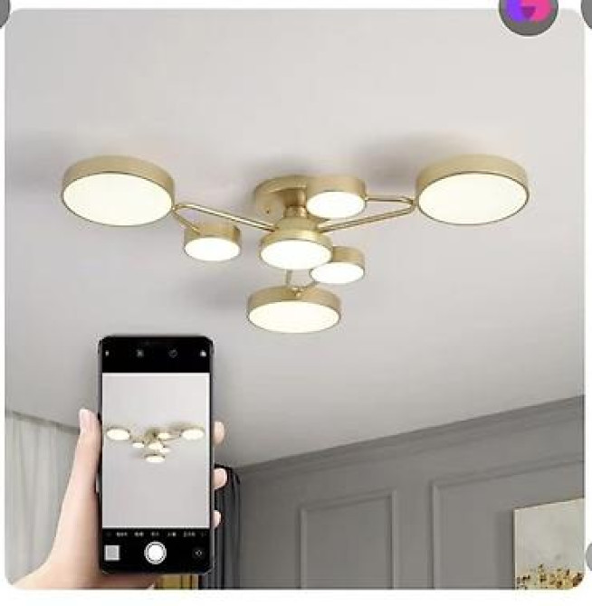 Продаю люстру, дизайнерскую. В золотом цвете. Трехцветное освещение. В Bishkek - photo 1