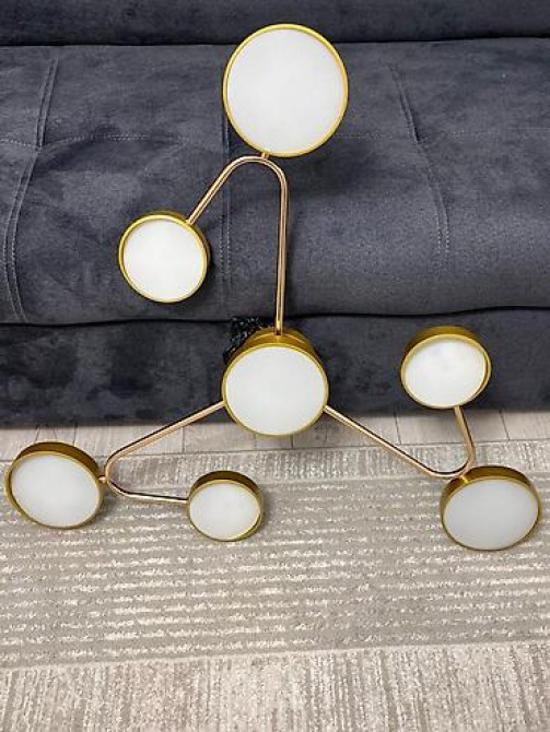 Продаю люстру, дизайнерскую. В золотом цвете. Трехцветное освещение. В Bishkek - photo 3