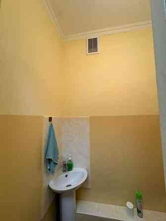 Продается 3х ком. квартира 105 улучшенная серия в 12 микрорайоне Бишкек