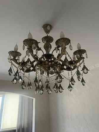Продаётся люстра. Красивая классическая люстра с хрустальными Бишкек