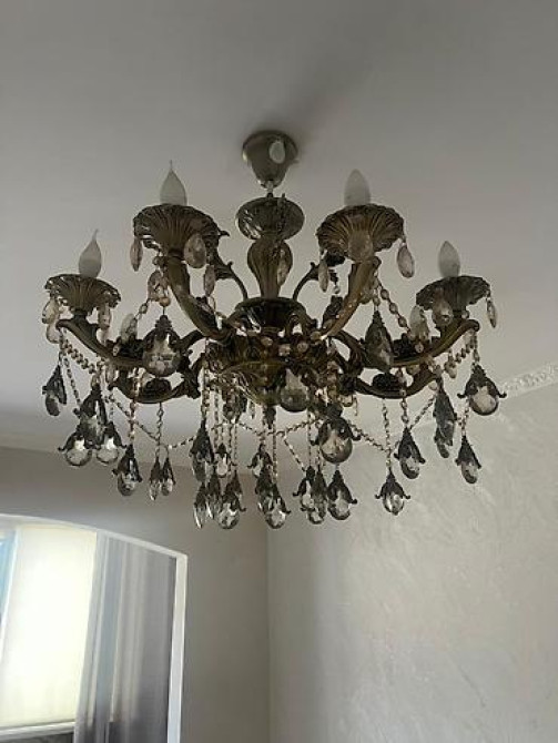 Продаётся люстра. Красивая классическая люстра с хрустальными Bishkek - photo 2