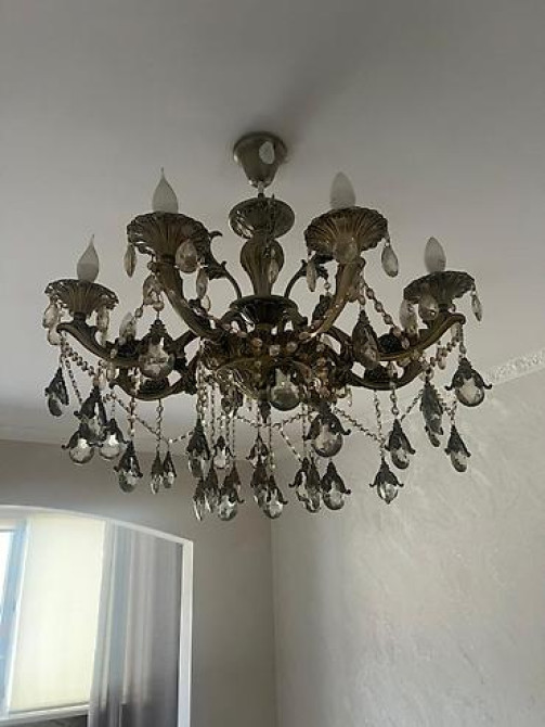 Продаётся люстра. Красивая классическая люстра с хрустальными Bishkek - photo 1