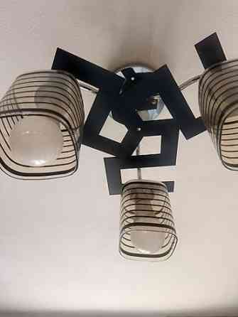 Продам 2 штуки люстры. В отличном состоянии. Как новые. Пару отдам за Бишкек