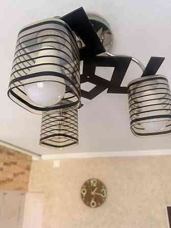 Продам 2 штуки люстры. В отличном состоянии. Как новые. Пару отдам за Бишкек