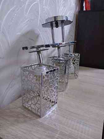 Продаю люстру состояние отличное район 4 гор больница цена 1200 сом Бишкек