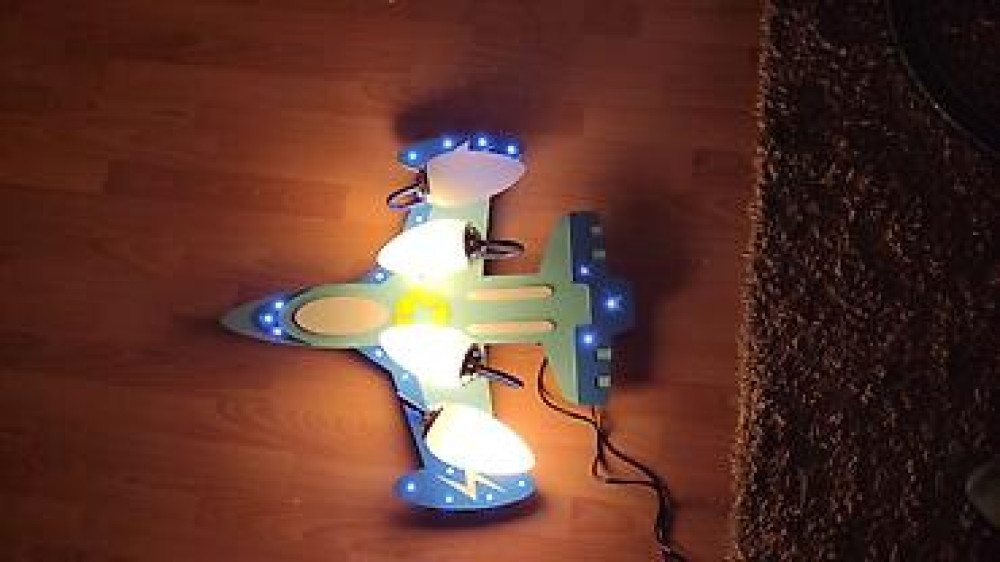 Классная люстра в детскую Все работает, без лампочек В отличном Бишкек - изображение 4