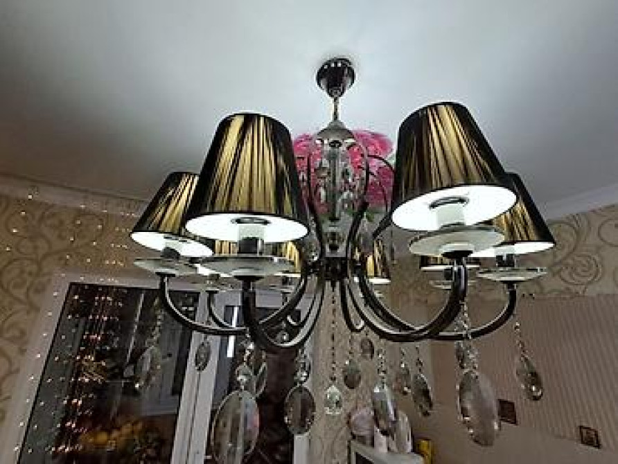 Потолочная люстра с абажурами и подвесками - Классический дизайн на 8 Бишкек - изображение 1