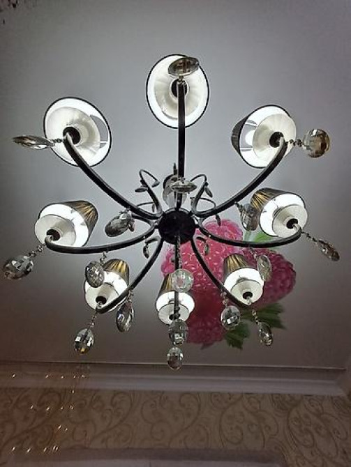 Потолочная люстра с абажурами и подвесками - Классический дизайн на 8 Бишкек - изображение 2