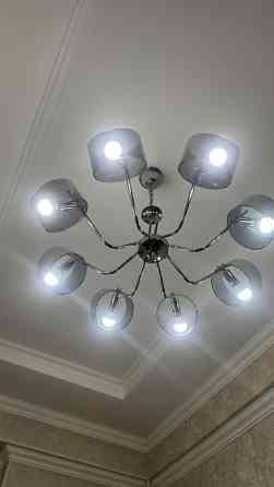 Стильная люстра с 8 источниками света обеспечивает хорошую Бишкек