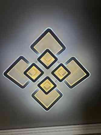 Продам две одинаковые лэд люстры. К ним же два пульта. Покупали обе Бишкек