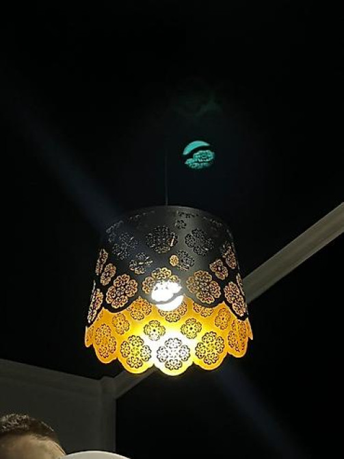 Люстра, лампочки, плафон Дешево состояние отличное 3шт имеется все за Бишкек - изображение 1