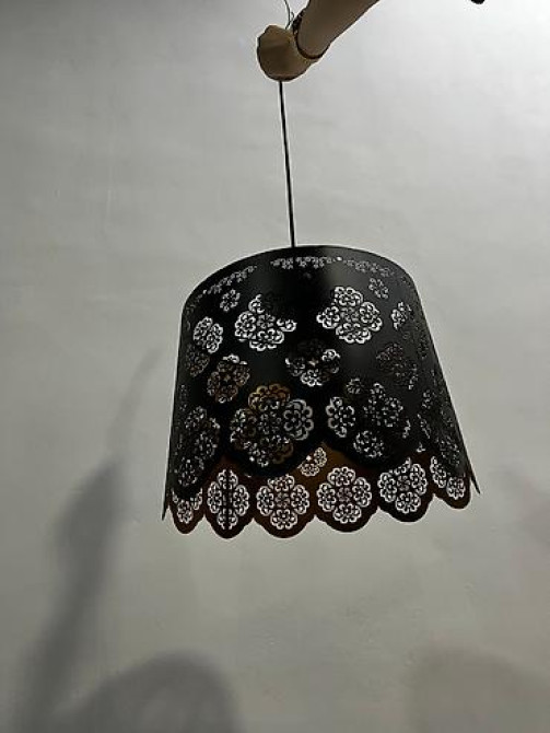 Люстра, лампочки, плафон Дешево состояние отличное 3шт имеется все за Бишкек - изображение 4