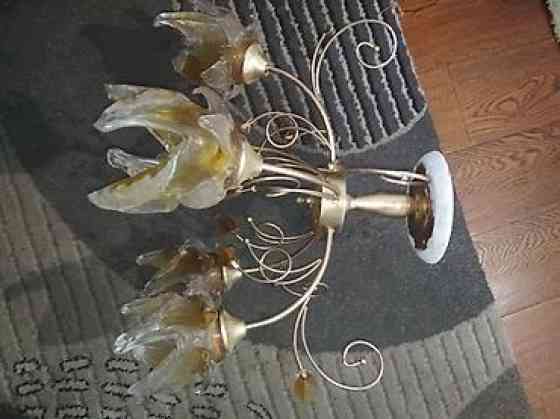 Продаю люстру!
Цена 500 сом!
Находимся в Районе Города Кант! Бишкек