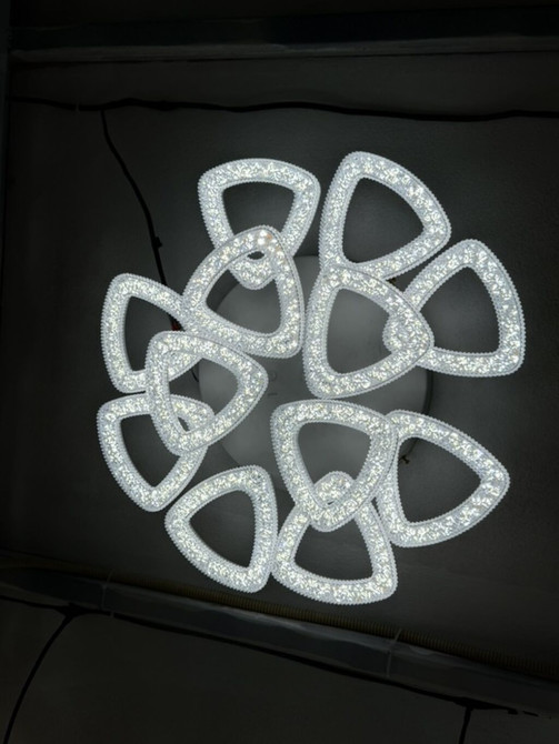 Светодиодная потолочная люстра современного дизайна. - Конструкция Бишкек - изображение 1