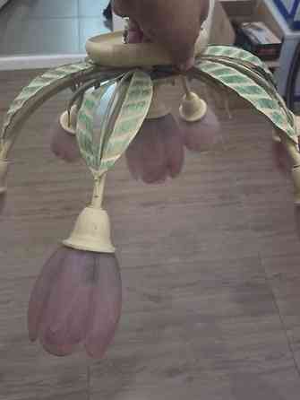 Продаю люстру 6-ти рожковую железную.очень прочная для лампочек с Бишкек