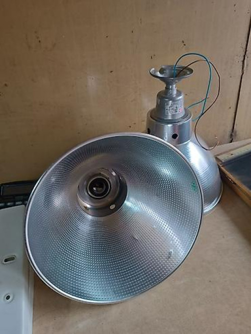 Промышленные подвесные светильники с алюминиевым отражателем. Цена за Бишкек - изображение 1