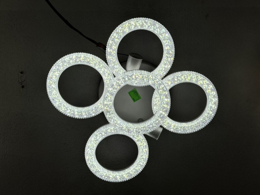 Светодиодный потолочный светильник с декоративными акриловыми кольцами Bishkek - photo 1