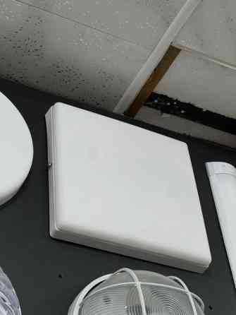 Светодиодный потолочно-настенный светильник квадратной формы. - Bishkek