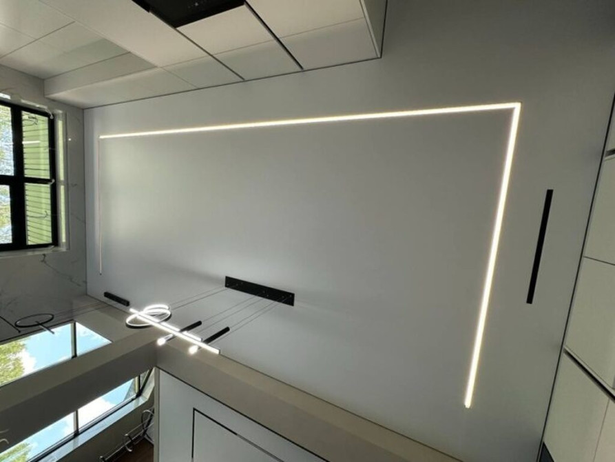 Линейное светодиодное освещение для потолка/стен с врезными профилями Бишкек - изображение 1