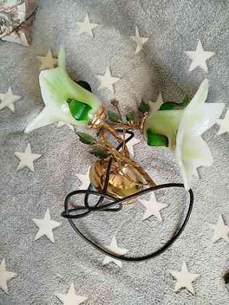 Люстра Две за 800 сом люстры Одна 500с 1) Бра с цветочными Бишкек