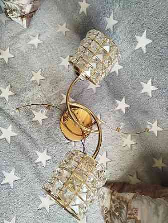 Люстра Две за 800 сом люстры Одна 500с 1) Бра с цветочными Бишкек