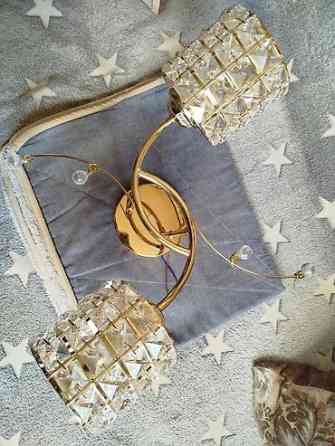 Люстра Две за 800 сом люстры Одна 500с 1) Бра с цветочными Бишкек