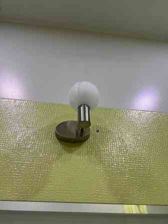 Продам недорого новый симпатичный настенный светильник бра для Бишкек