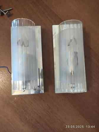 Продается 2 светильника, бра на стену, состояние новых, целые без Бишкек