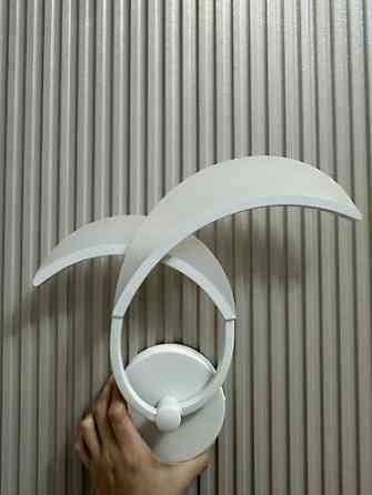 Продается настенный светильник (бра) хорошего качества. Цена за 2 шт Бишкек