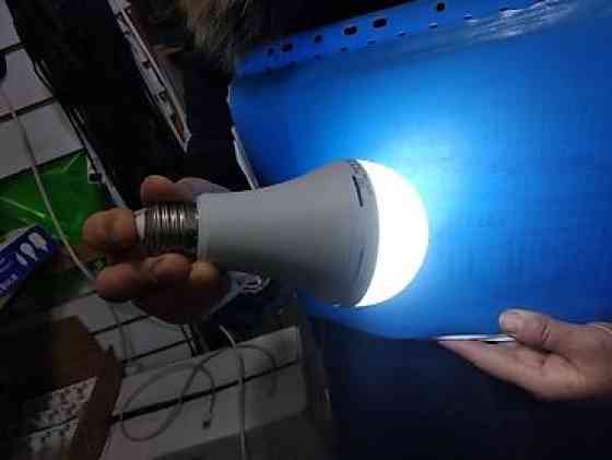 Лампочка аккумулятордук батарейи менен Бишкек