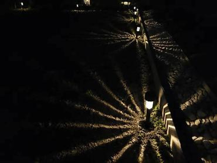 Солнечные уличные фонари с тёплым светом — без проводов и забот! Bishkek - photo 1