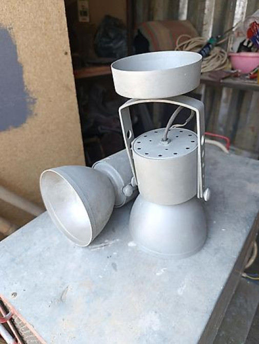 Продаю светильники б/у Бишкек - изображение 1